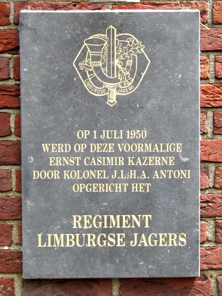 Plaquette Roermond 60 jaar Regiment